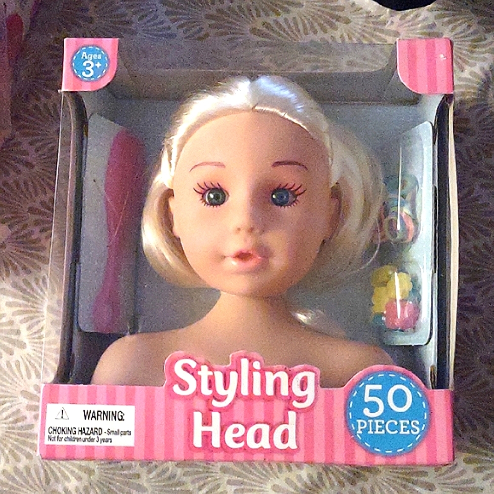 50pc Styling Head Doll Bust (Blonde Hair)